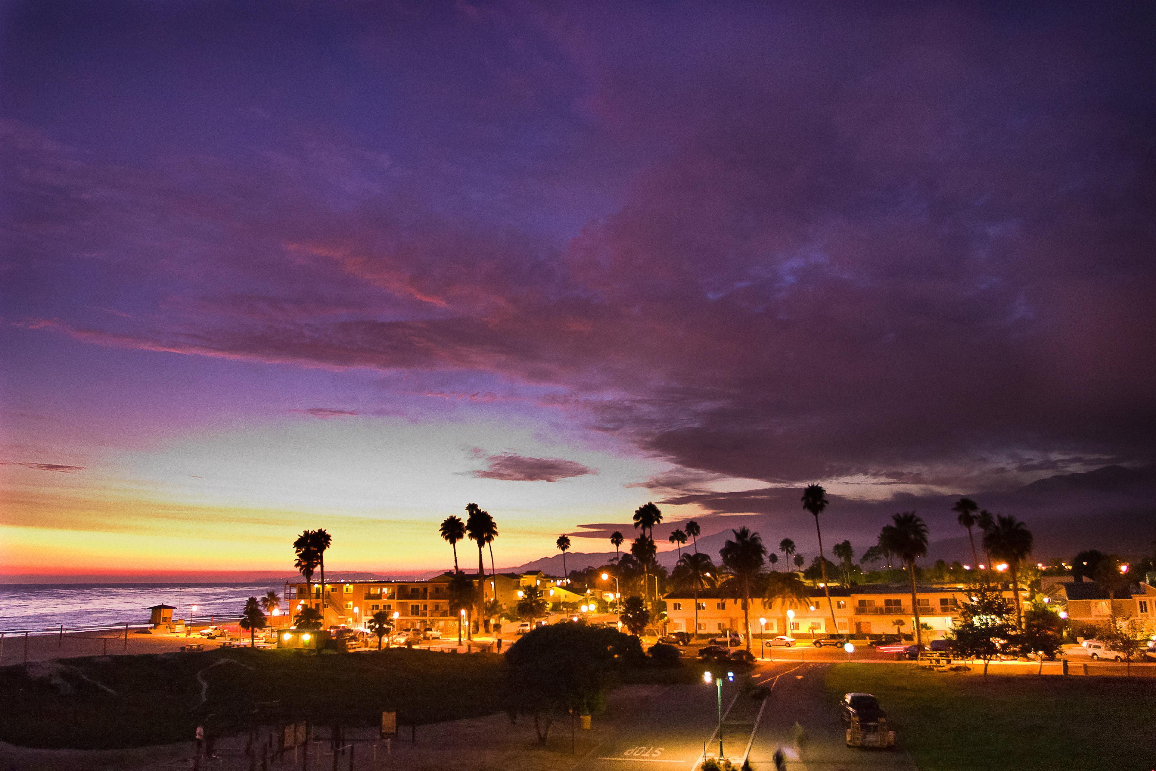 Holiday Inn Express & Suites Carpinteria, An Ihg Hotel Exterior photo