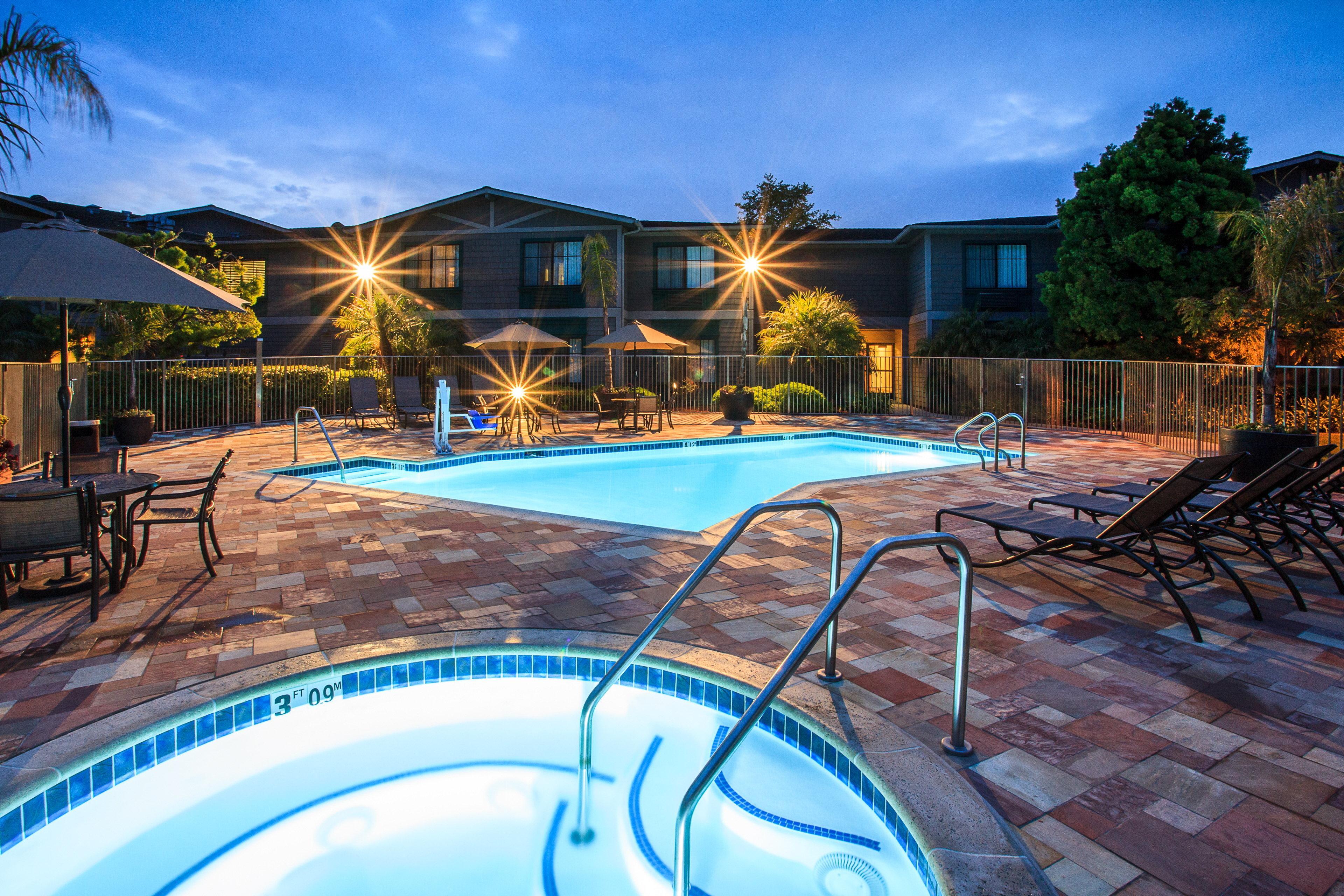 Holiday Inn Express & Suites Carpinteria, An Ihg Hotel Exterior photo